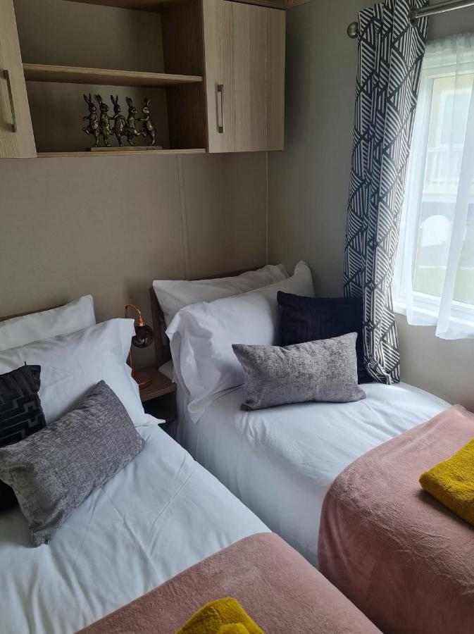 The Tiddler - Plot 101, Woodlands Lodge Retreat, New Quay, West Wales Llanina Экстерьер фото